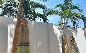 Casa Mancora Guesthouse