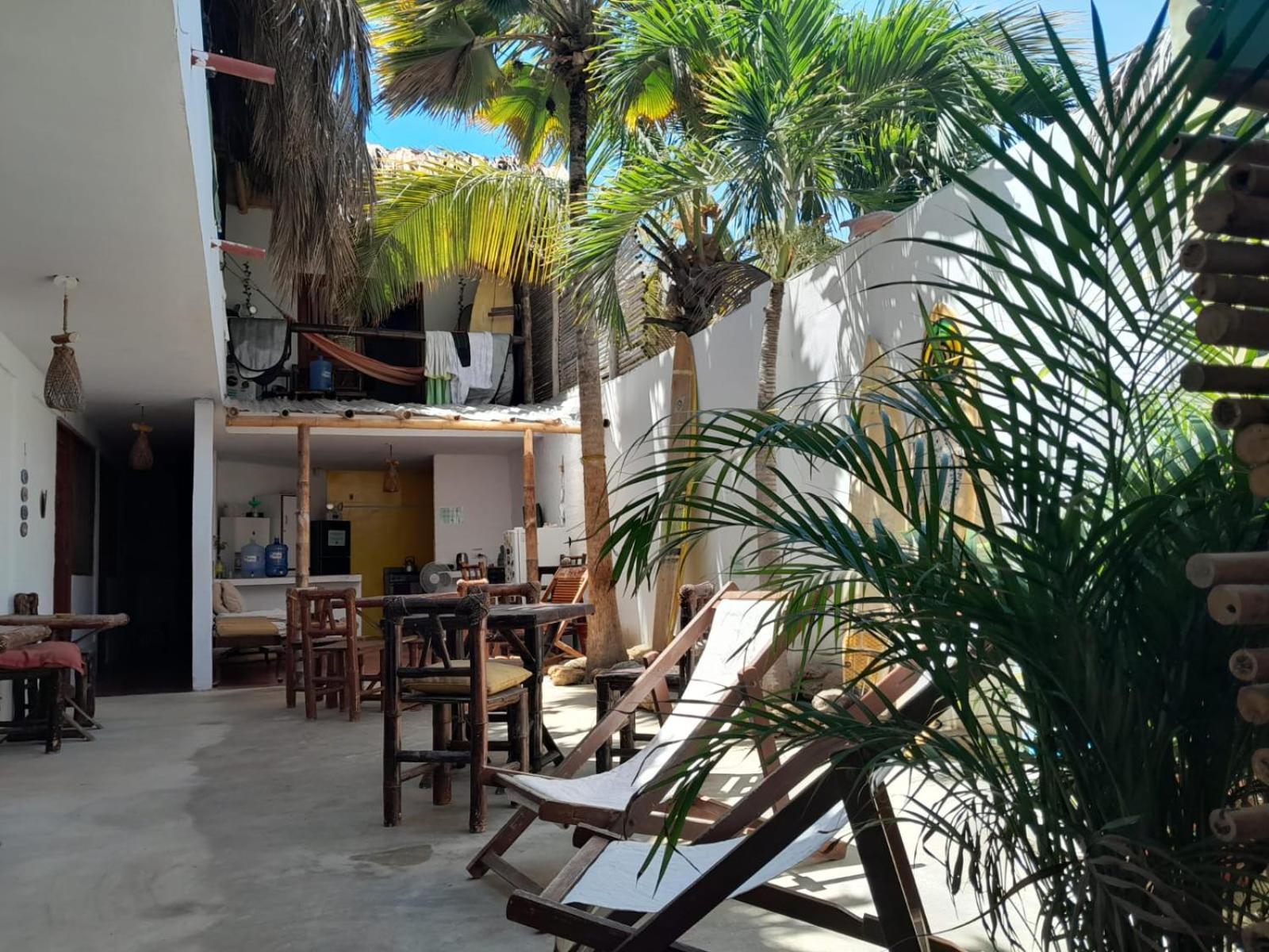 Casa Mancora Guesthouse Exterior photo